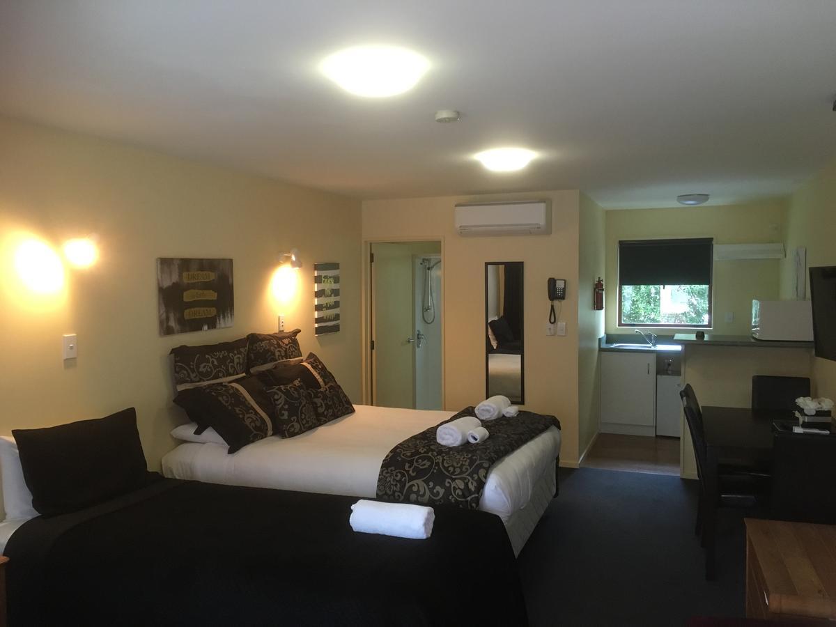 Glenorchy Motels Экстерьер фото